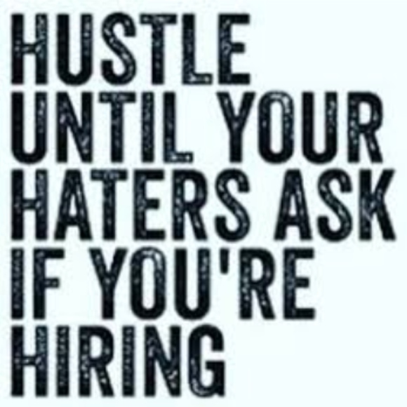 Special offer  FIVE POUND Mystery Box New & Gently Used - Picture 6 of 13